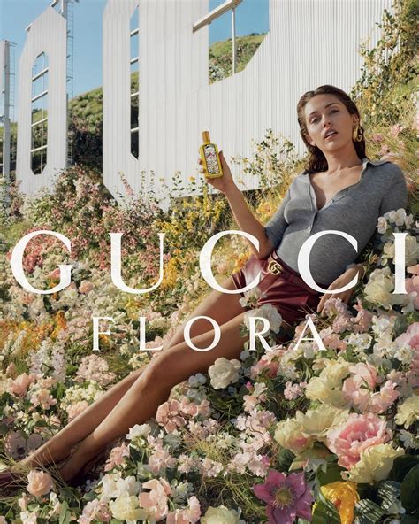 miley cyrus wears a silver gucci|gucci flora gorgeous gardenia price.